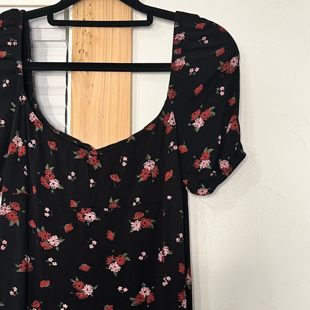 Missguided black puff sleeve slinky floral patterned casual midi dress side slit